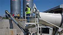 Convoyeur à béton à déchargement avant Mixveyor