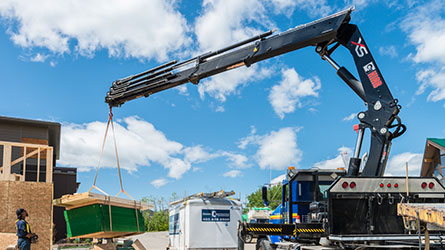 Grue HIAB montée sur camion