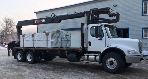 HIAB 235K-2 avec Camion Freightliner VENDU